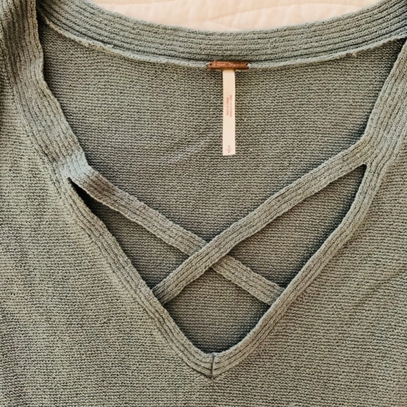 Free People Sweater - Picture 2 of 3